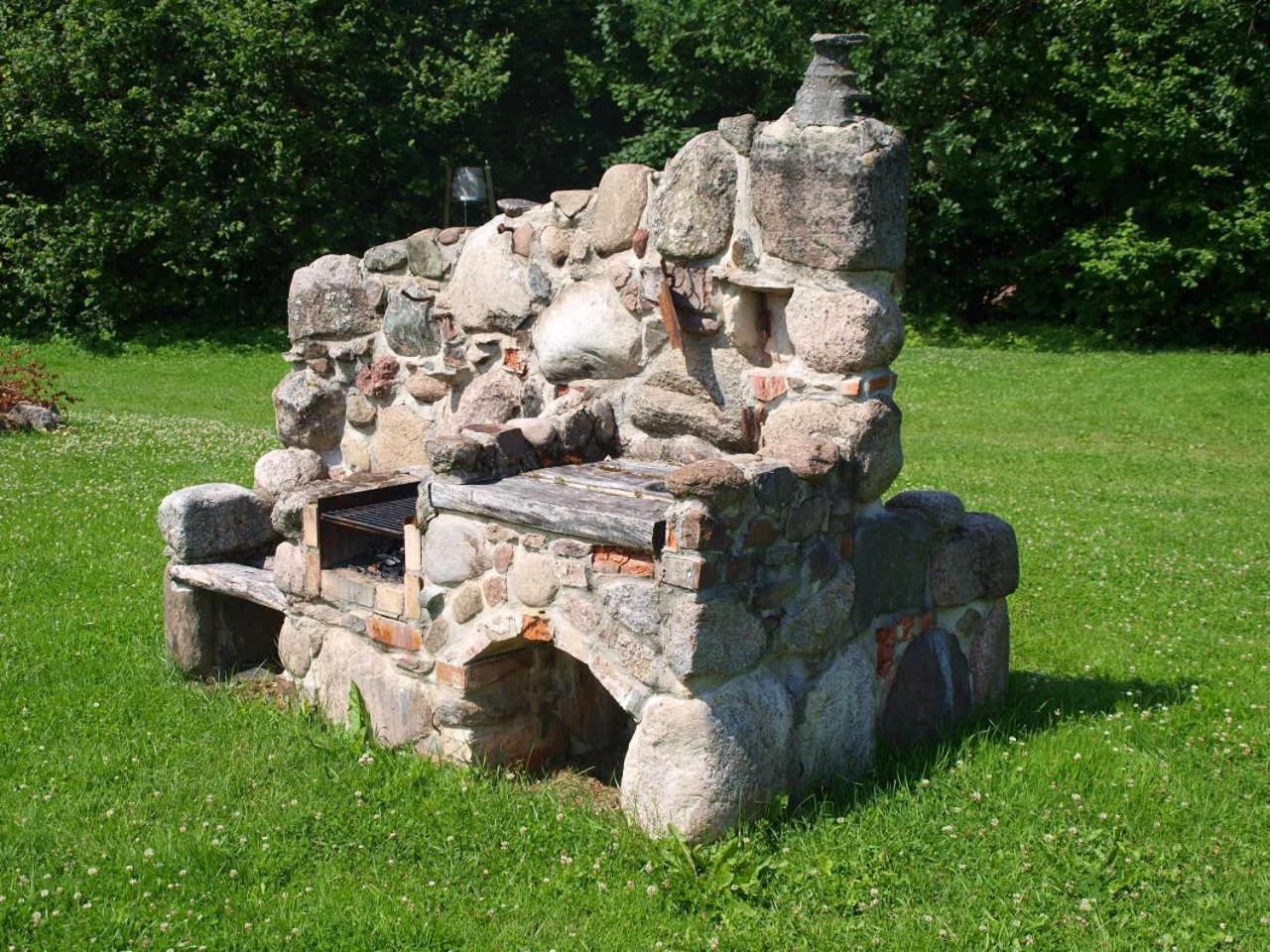 Guest House Pilskalni Rubene Exteriör bild